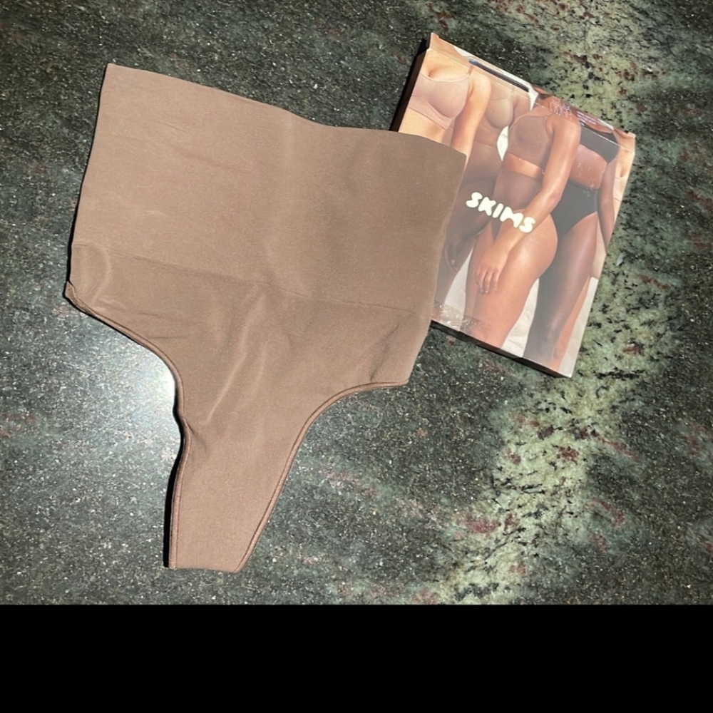 NWT Skims Core Control Thong